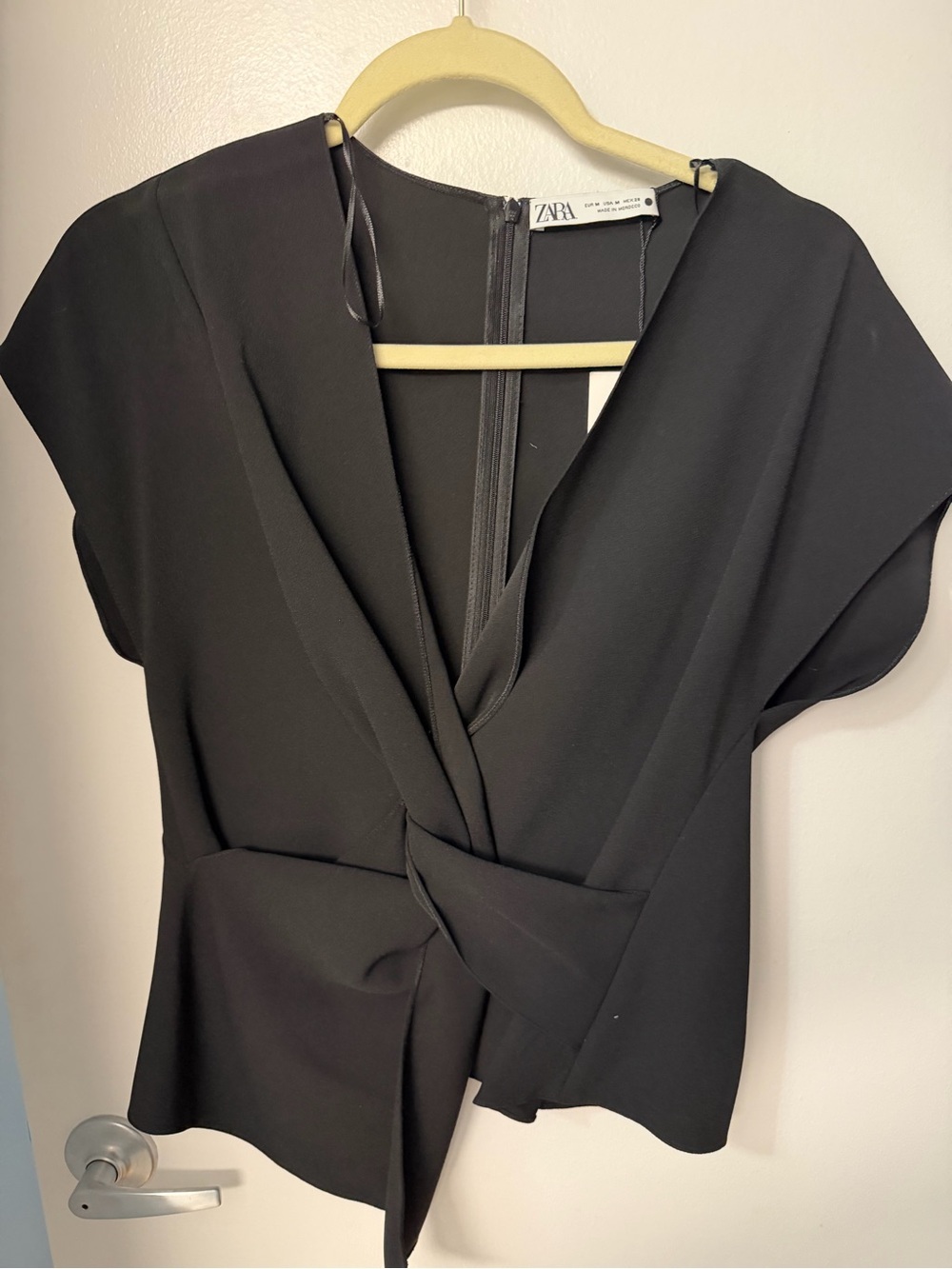 NWT Zara Black Twist-Knot Cap Sleeve Top